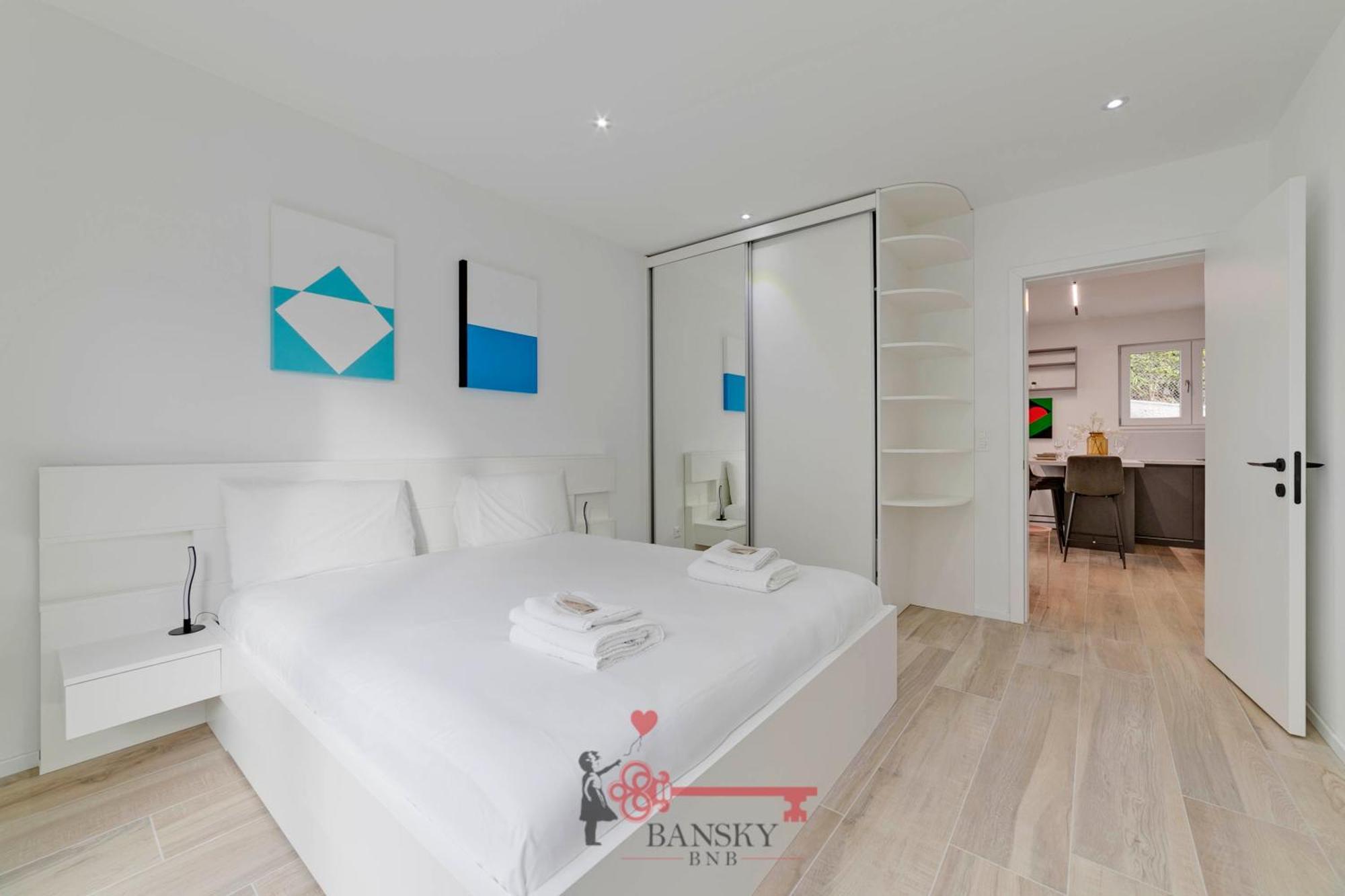 Home Sofia Room 2 - Modern Station -By Easylife Swiss Lugano Zewnętrze zdjęcie