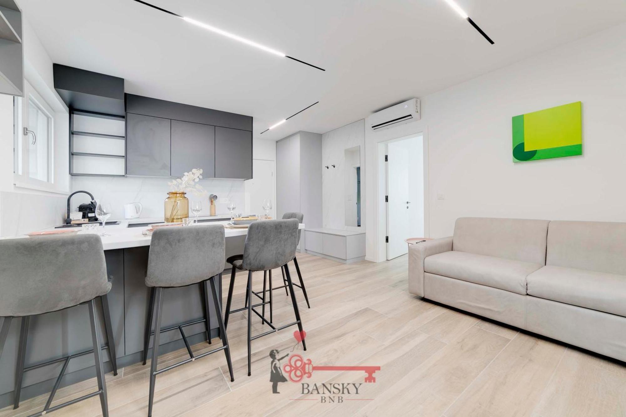 Home Sofia Room 2 - Modern Station -By Easylife Swiss Lugano Zewnętrze zdjęcie